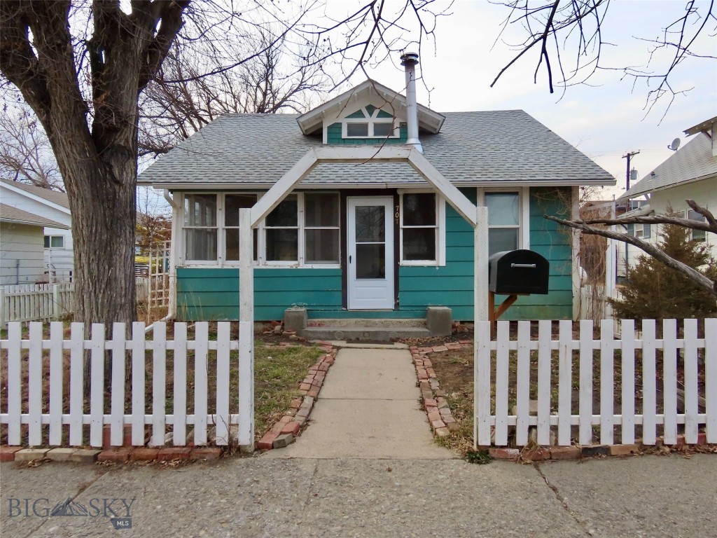 399894 Property Photo