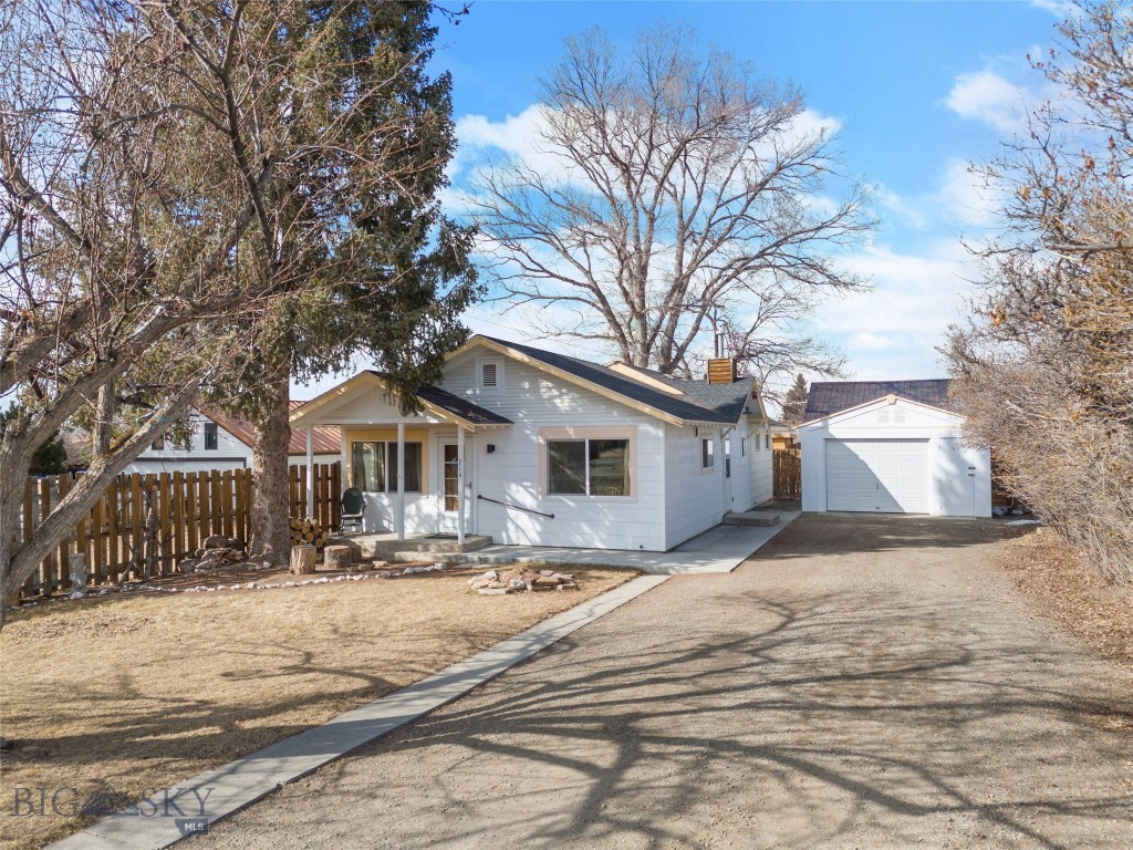 214 W Hamilton Street Property Photo 1
