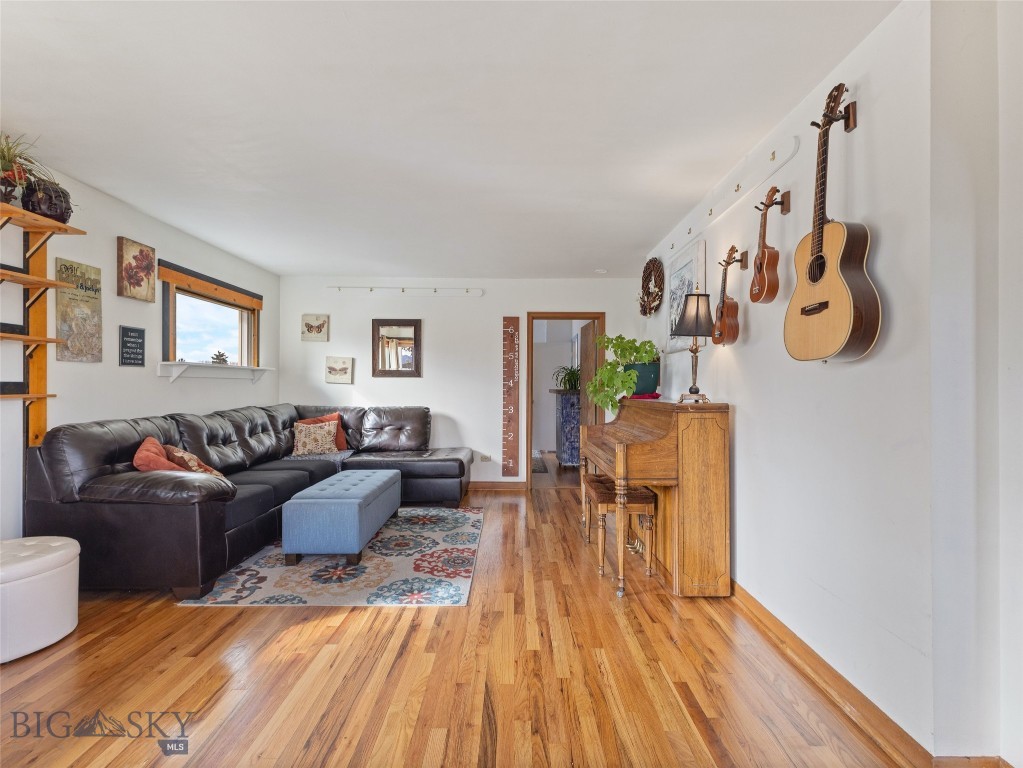 214 W Hamilton Street Property Photo 12