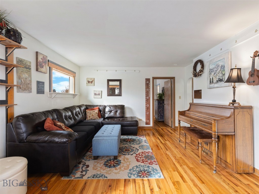 214 W Hamilton Street Property Photo 13