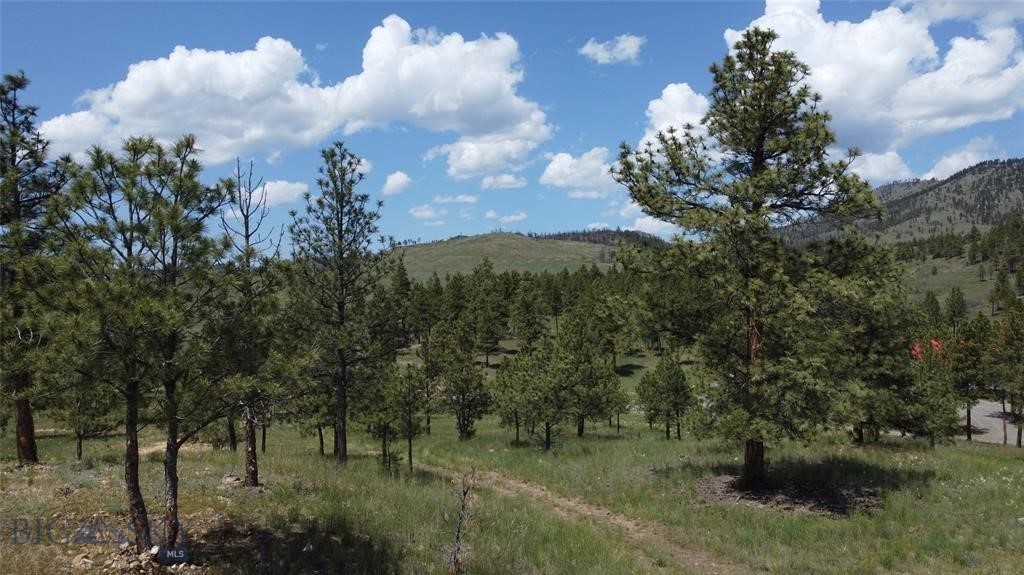 6635 Antler Way Property Photo 2