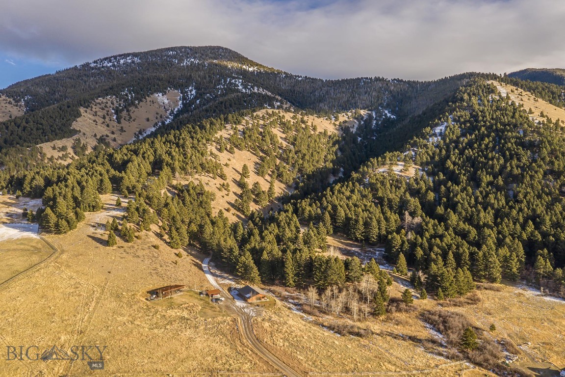 17640 Rocky Mountain Road Property Photo 3