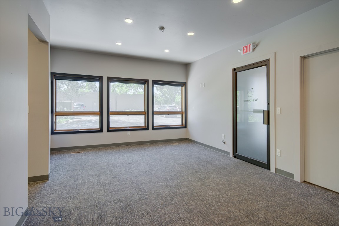 120 N 7th Avenue Property Photo 6