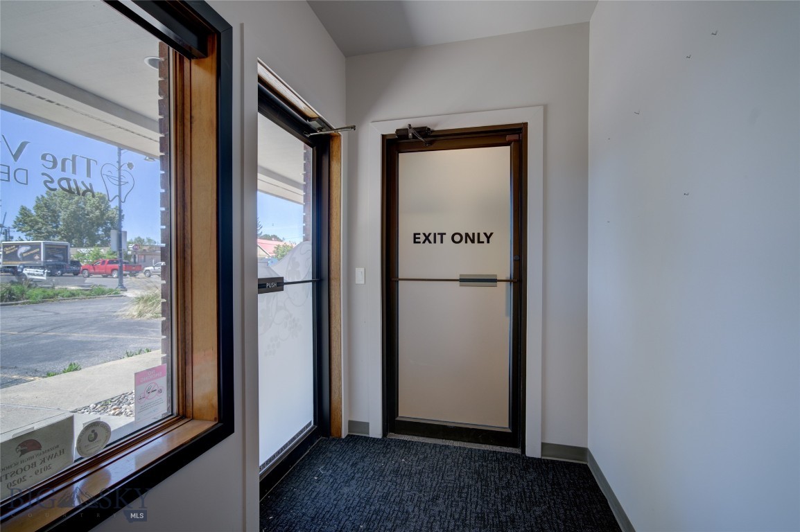 120 N 7th Avenue Property Photo 23
