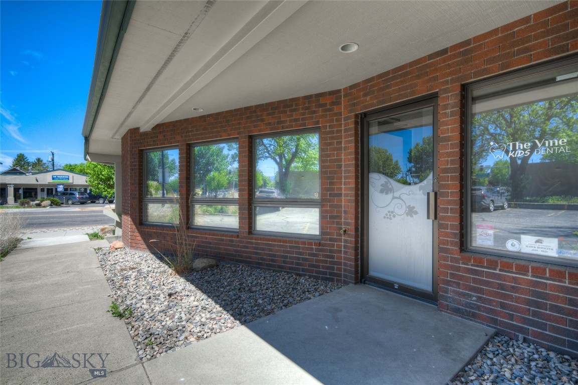 120 N 7th Avenue Property Photo 24