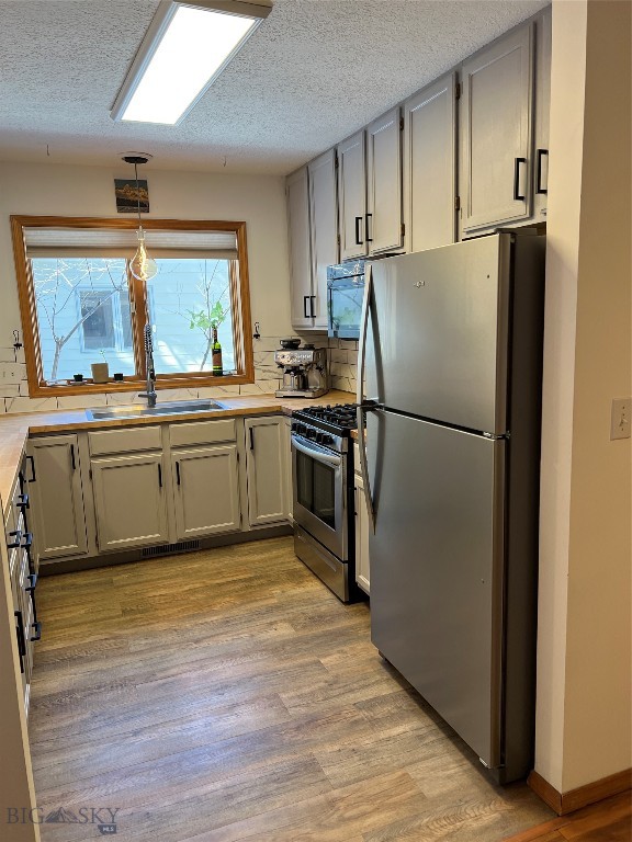 3906 W Broadwater Property Photo 4