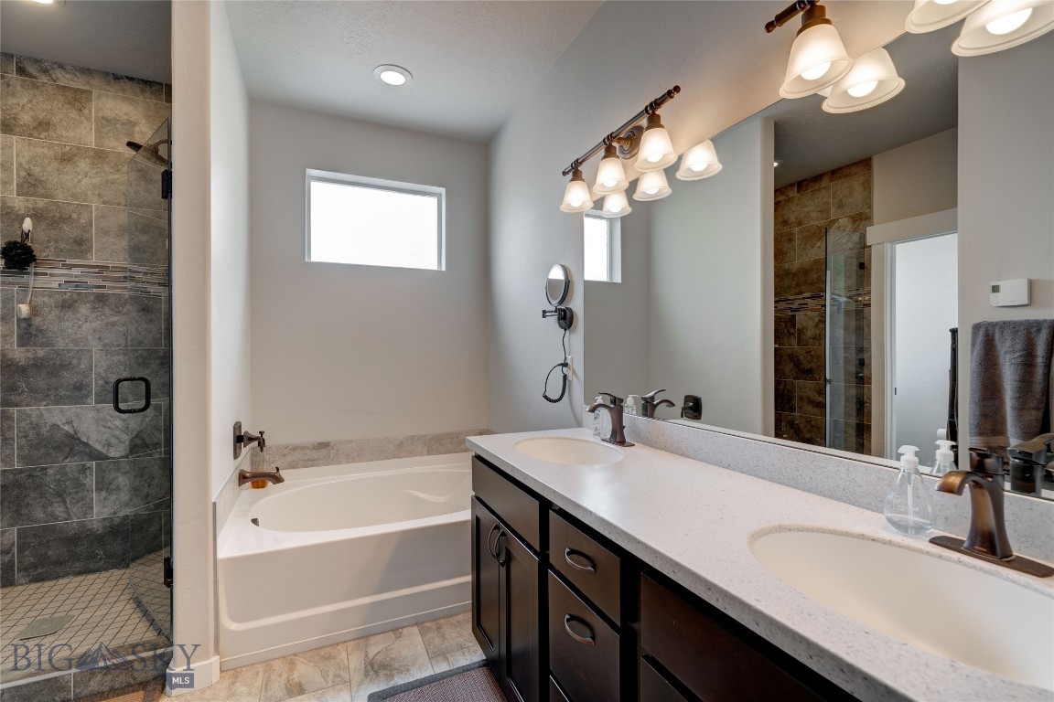 3389 Lolo Way Property Photo 15
