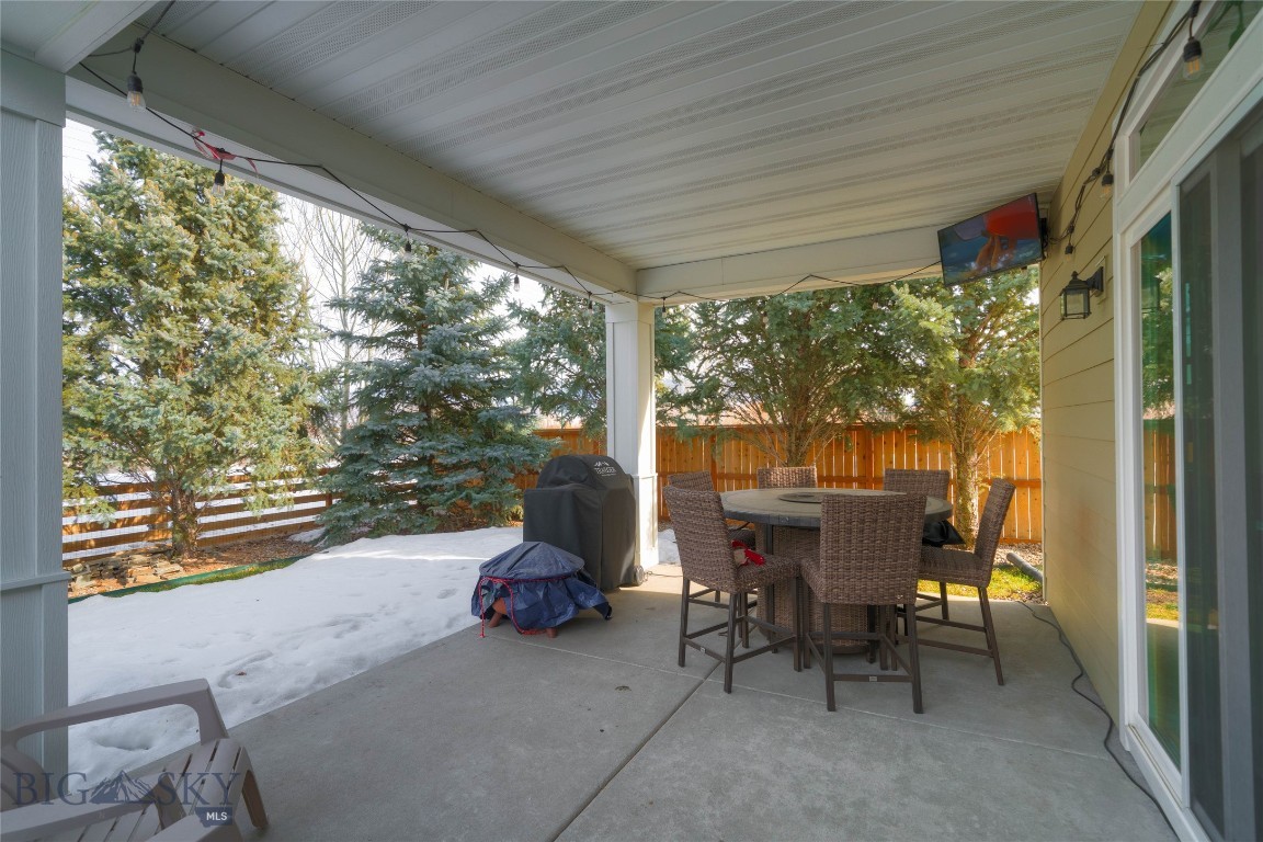3389 Lolo Way Property Photo 36