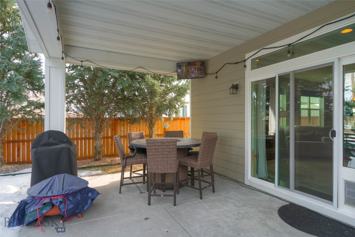 3389 Lolo Way Property Photo 37