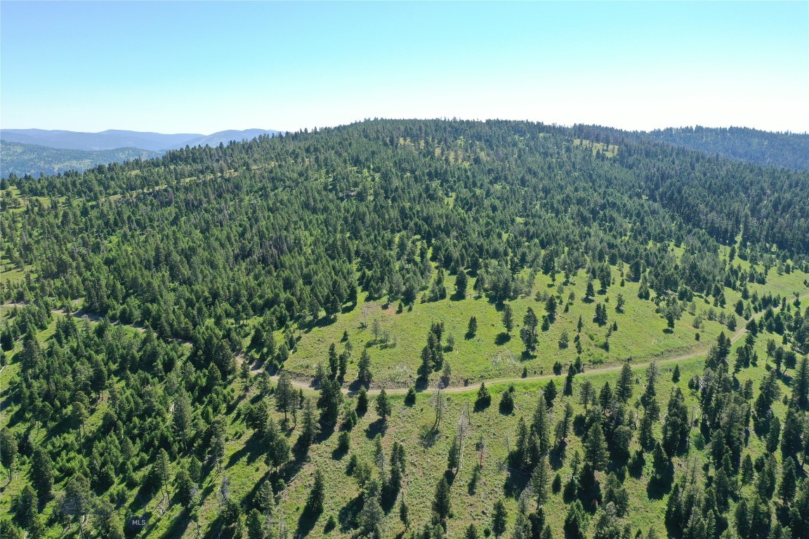 13-15 Garnet Range Tract Property Photo 4