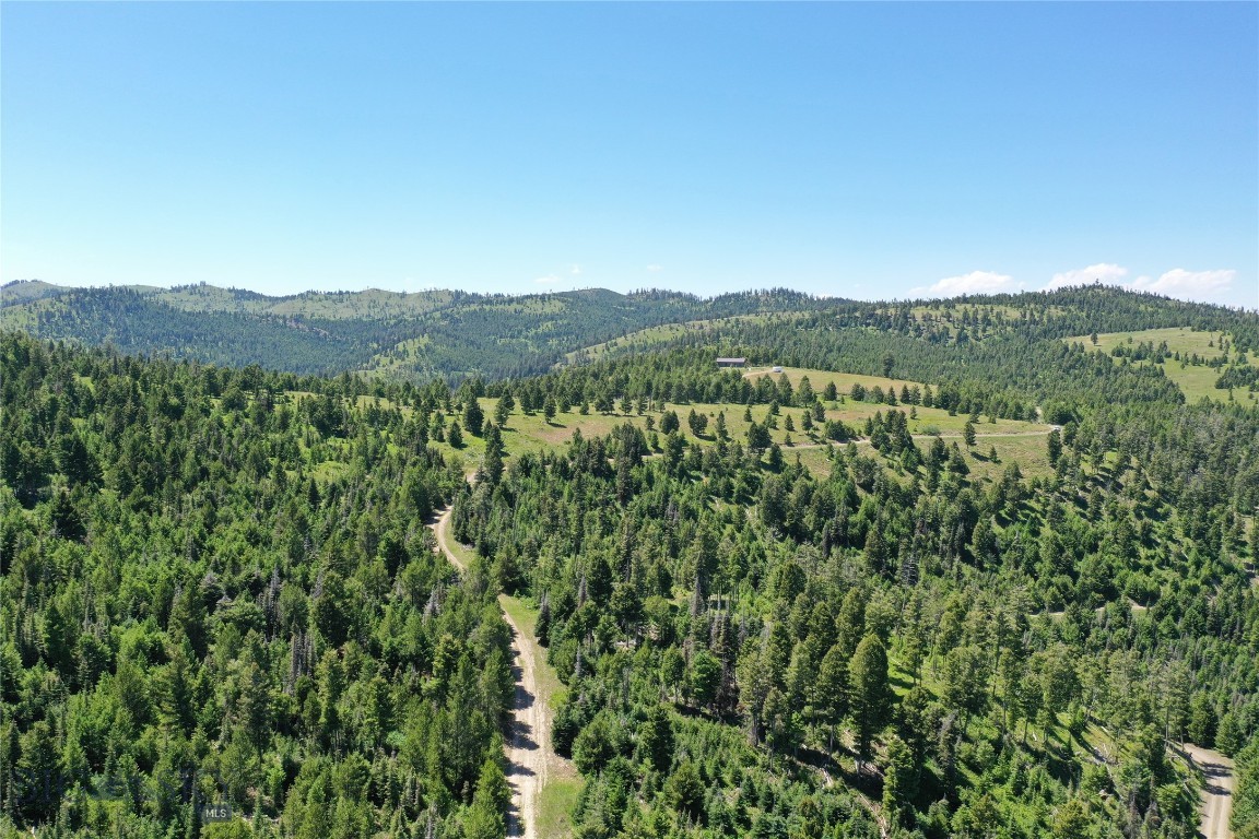 13-15 Garnet Range Tract Property Photo 7