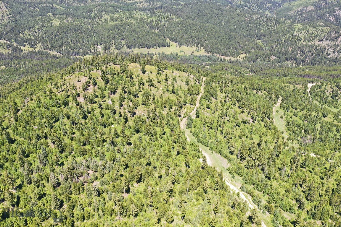 13-15 Garnet Range Tract Property Photo 12