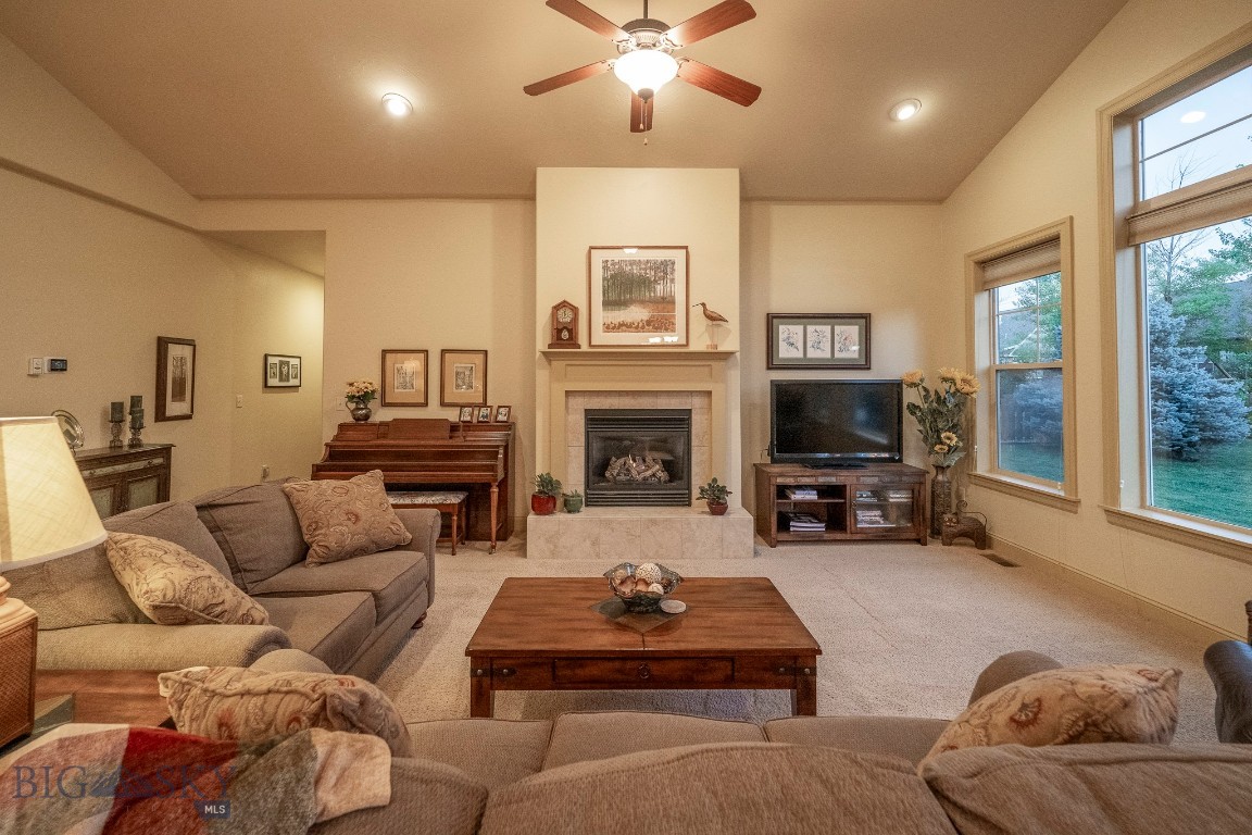 28 Alena Court Property Photo 13