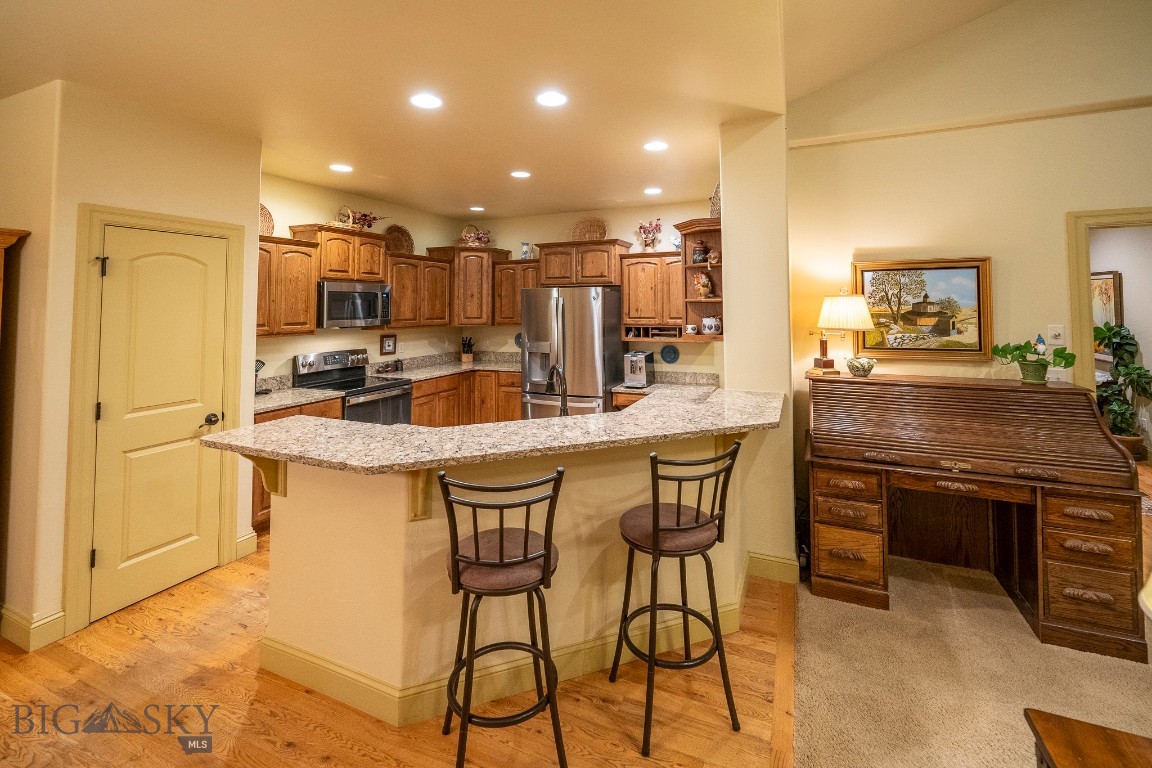 28 Alena Court Property Photo 17