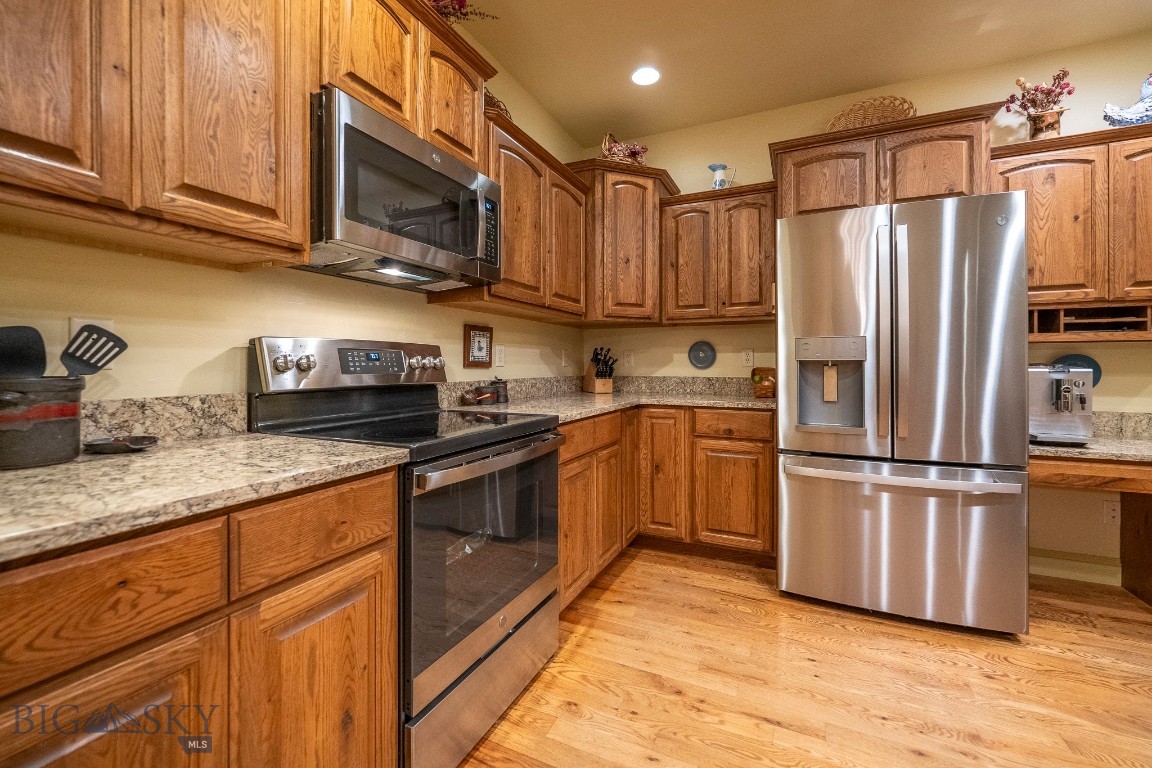 28 Alena Court Property Photo 18