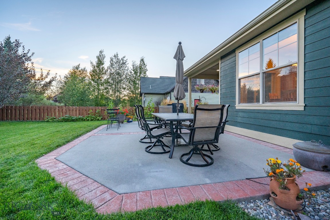 28 Alena Court Property Photo 67