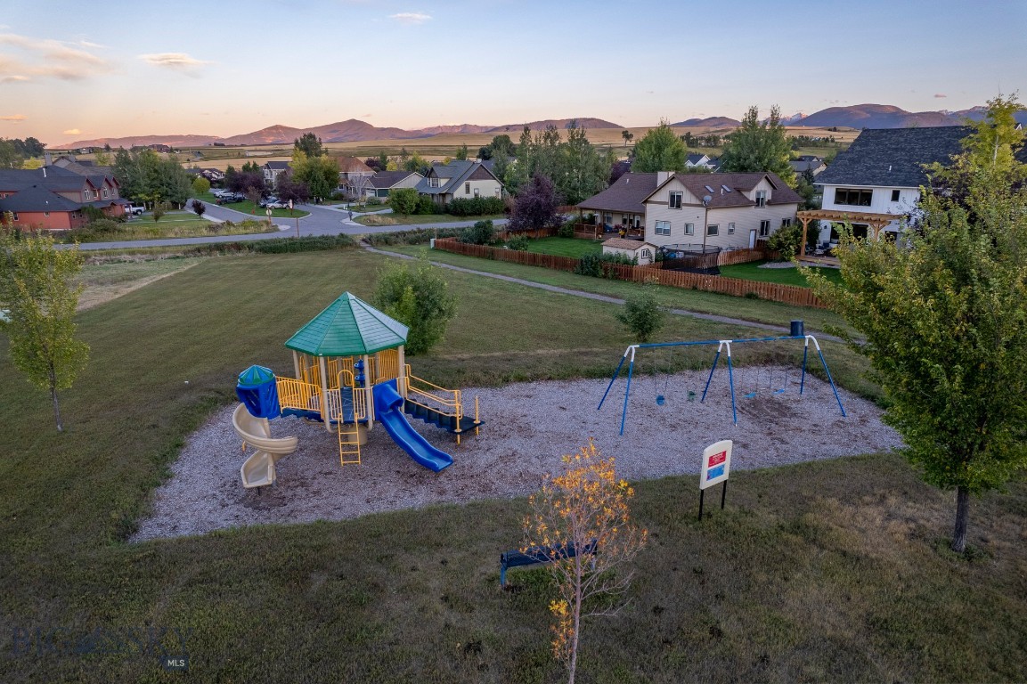 28 Alena Court Property Photo 75