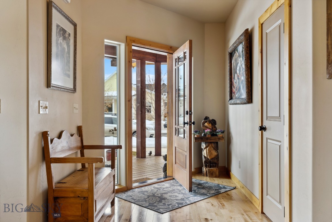 3353 Tschache Lane Property Photo 4