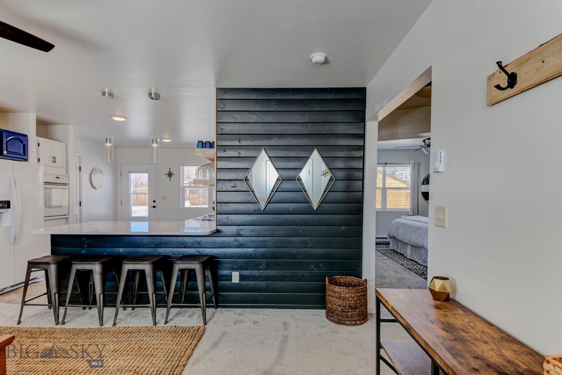 305 Lathrop Street W Property Photo 15