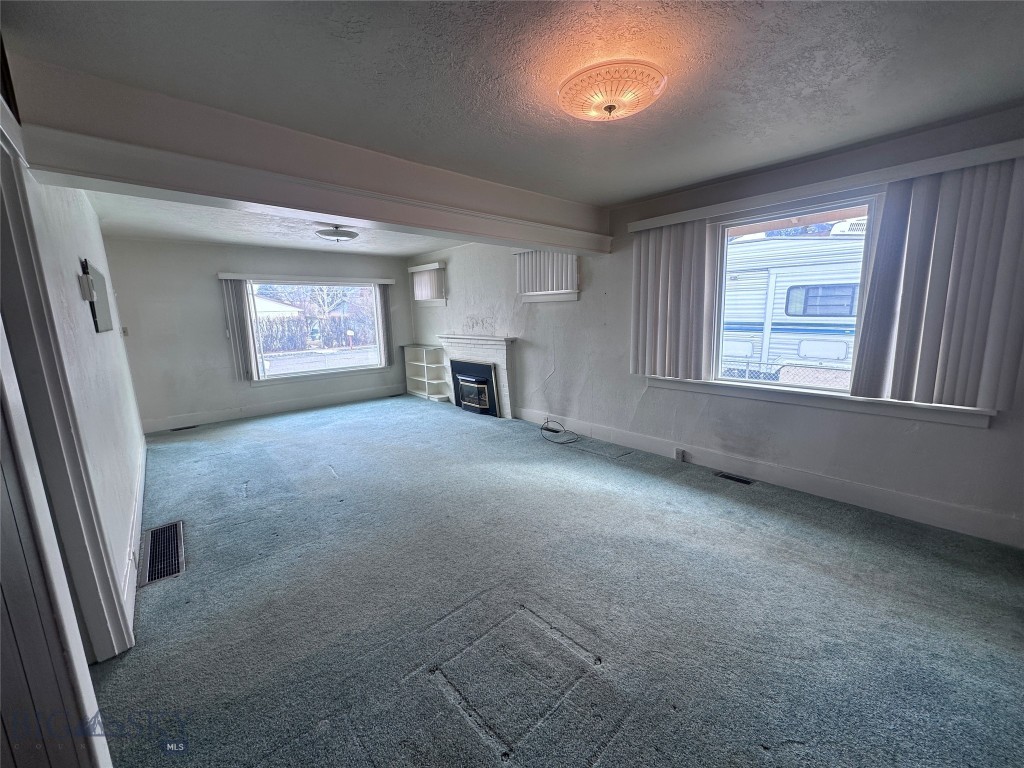 2526 Princeton Property Photo 2