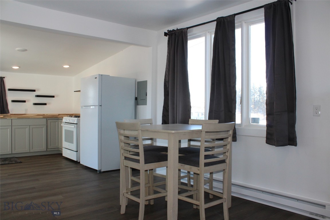 301 5th Street W Property Photo 5