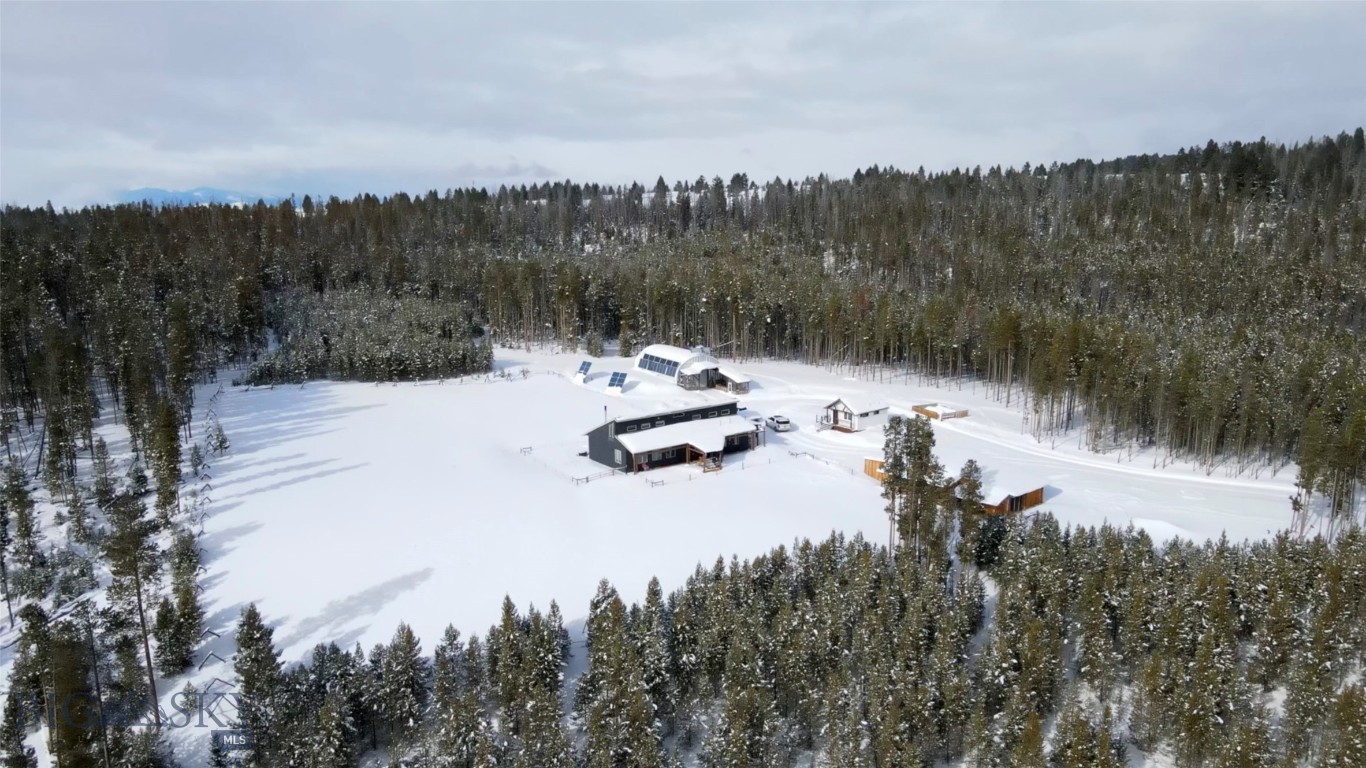 5889 Moulton Reservoir Property Photo 4