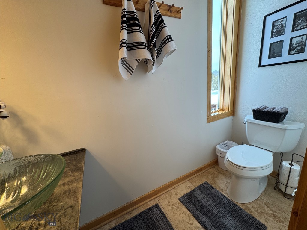 5889 Moulton Reservoir Property Photo 31