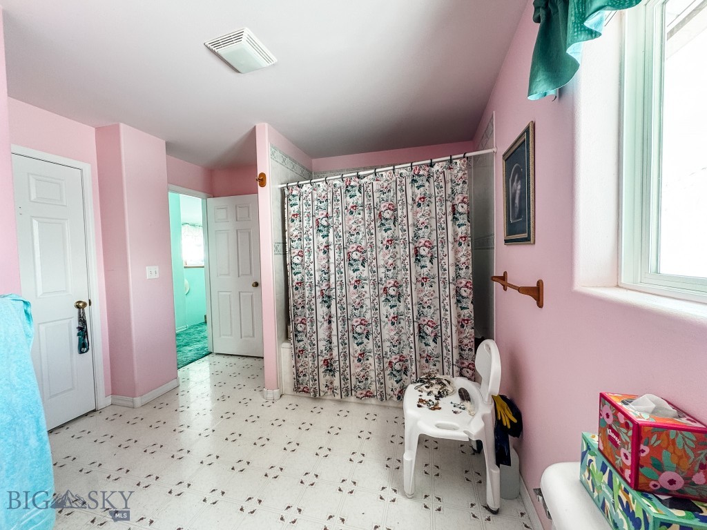 263 Hercules Road Property Photo 16