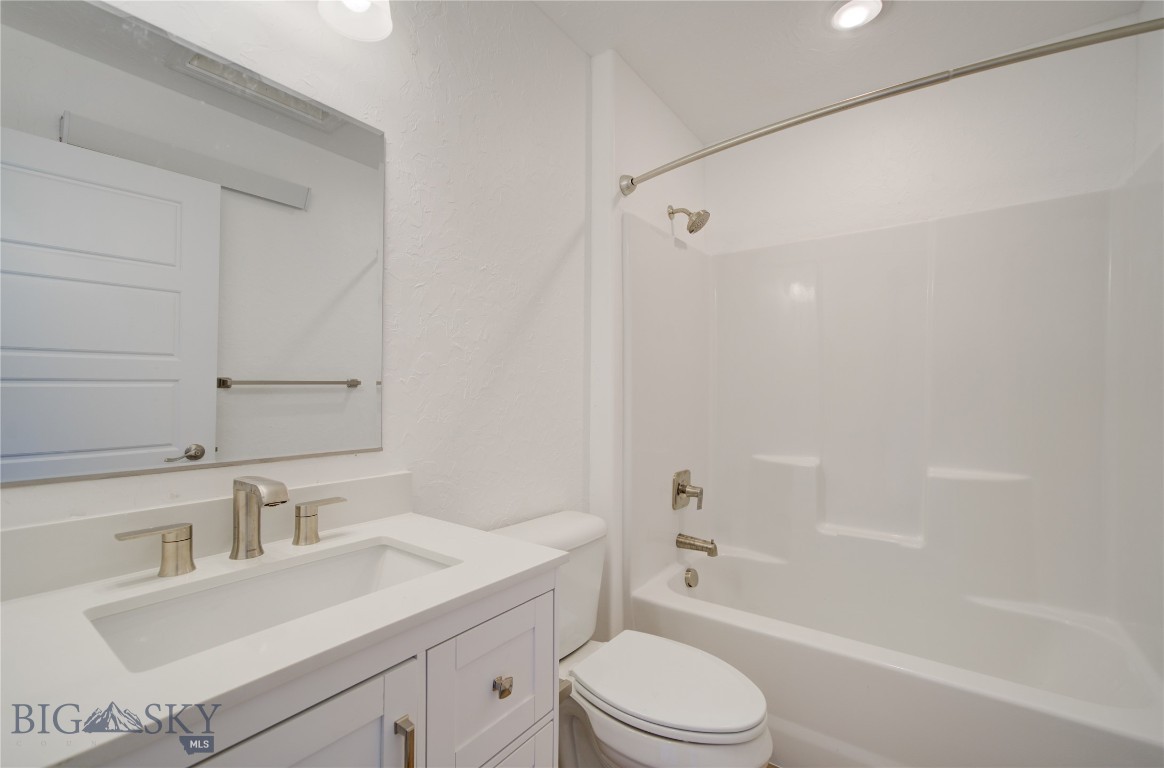 413 Garnier Avenue A Property Photo 14
