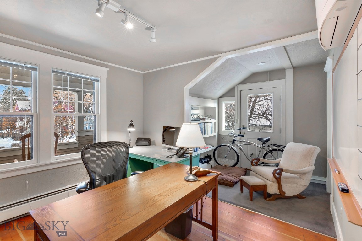 209 S Willson Property Photo 16