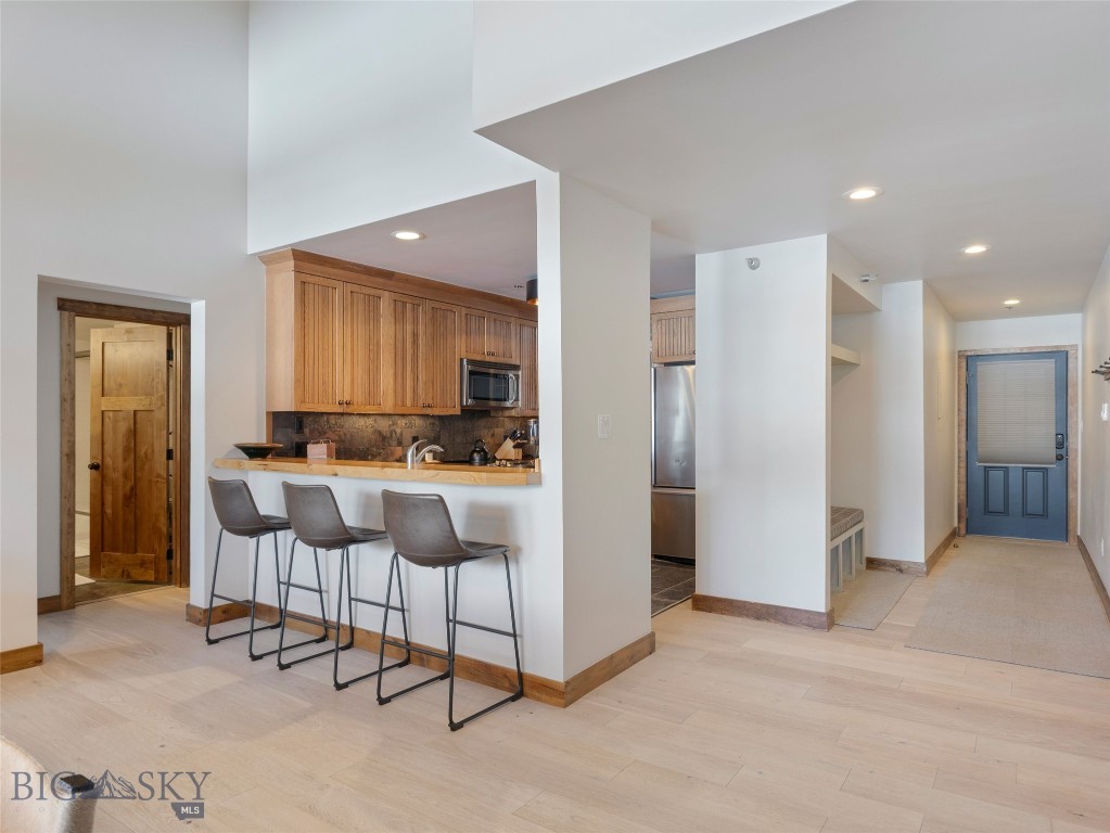 1733 Heavy Runner Property Photo 6