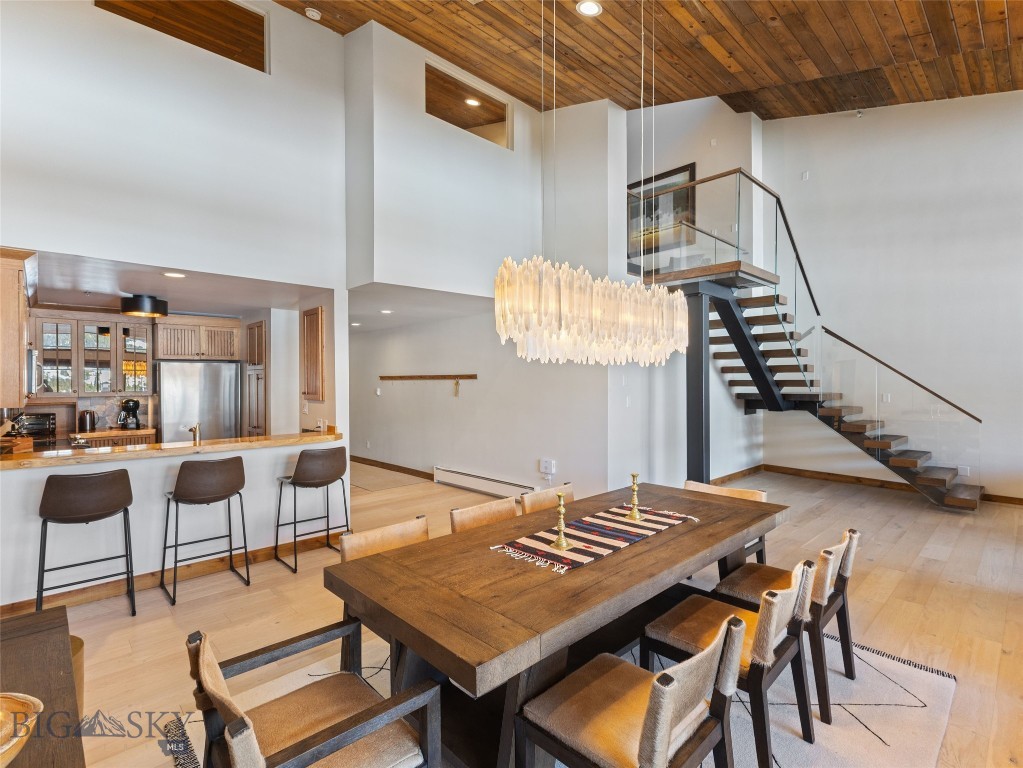 1733 Heavy Runner Property Photo 8