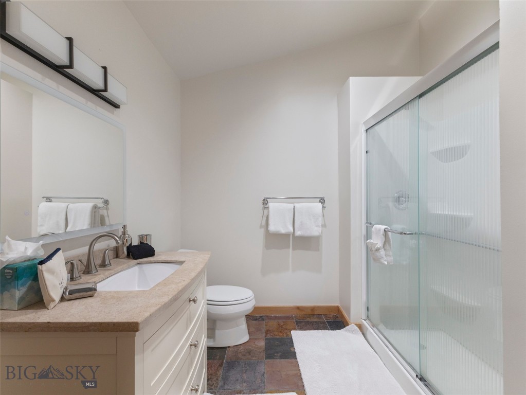 1733 Heavy Runner Property Photo 43