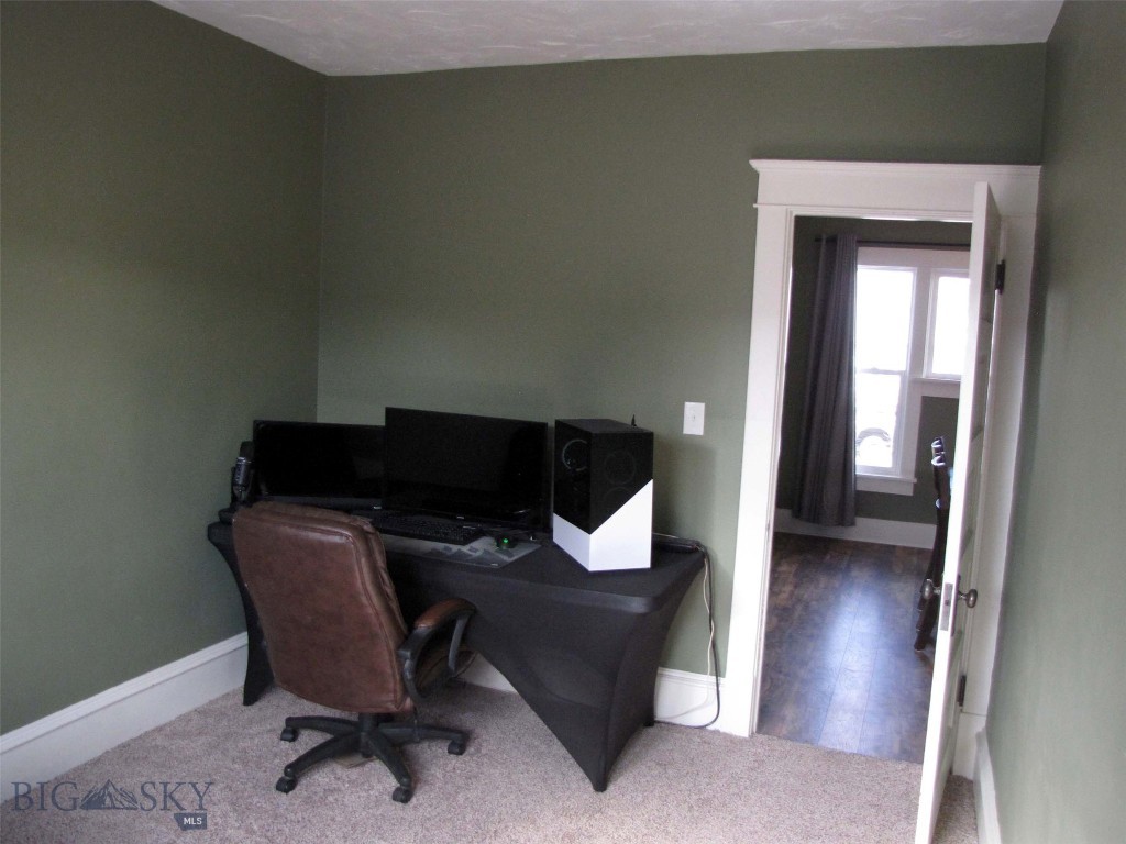 223 2nd Street W Property Photo 25