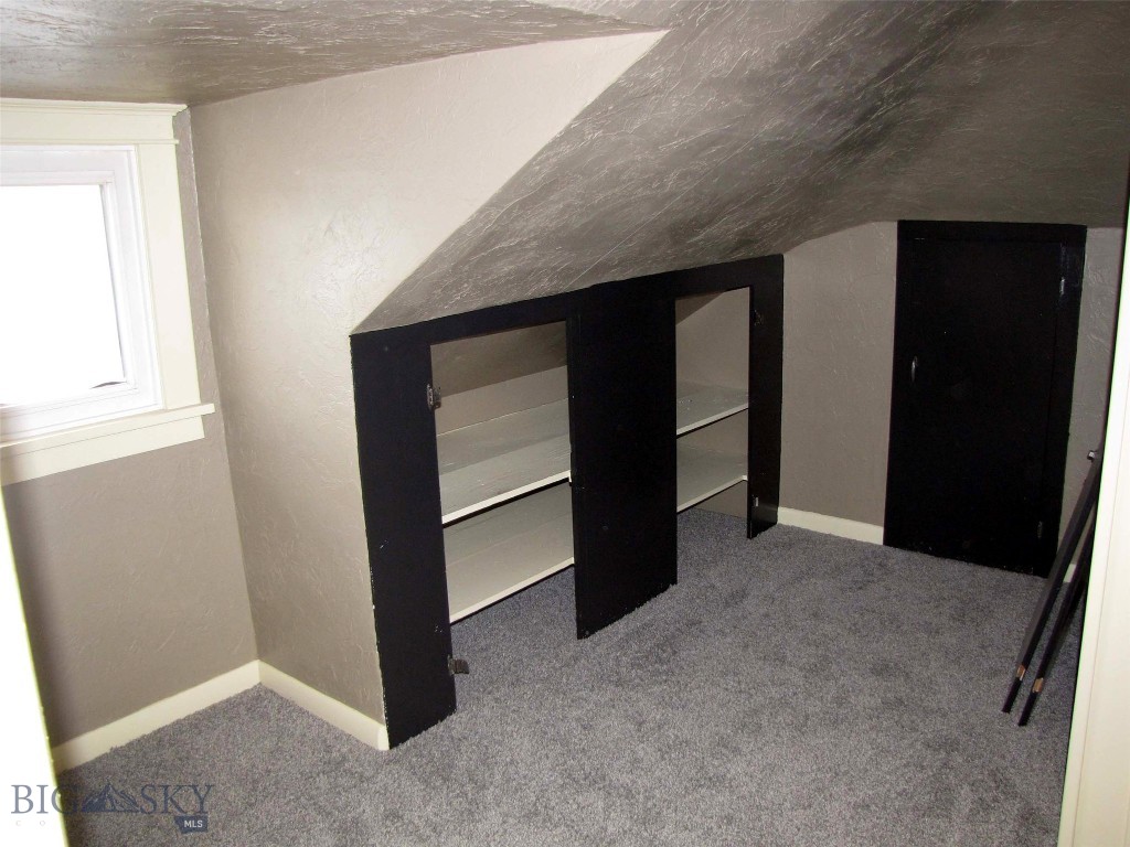 223 2nd Street W Property Photo 34