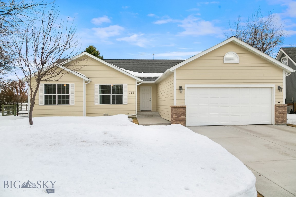 713 N Aster Avenue Property Photo 1