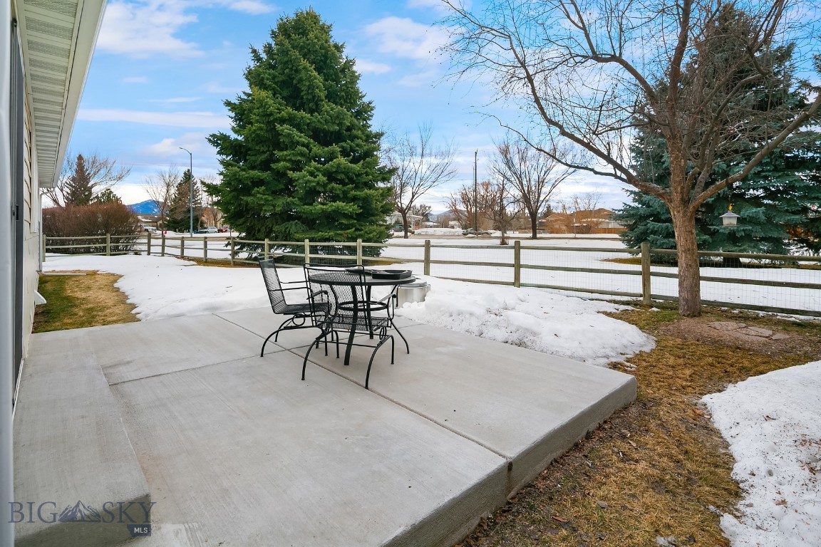 713 N Aster Avenue Property Photo 15