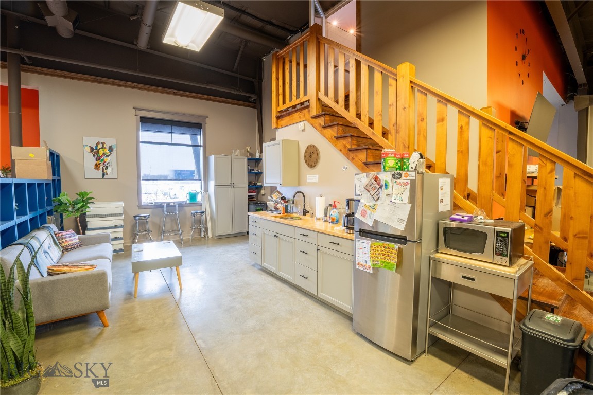 81211 Gallatin Road A Property Photo 4
