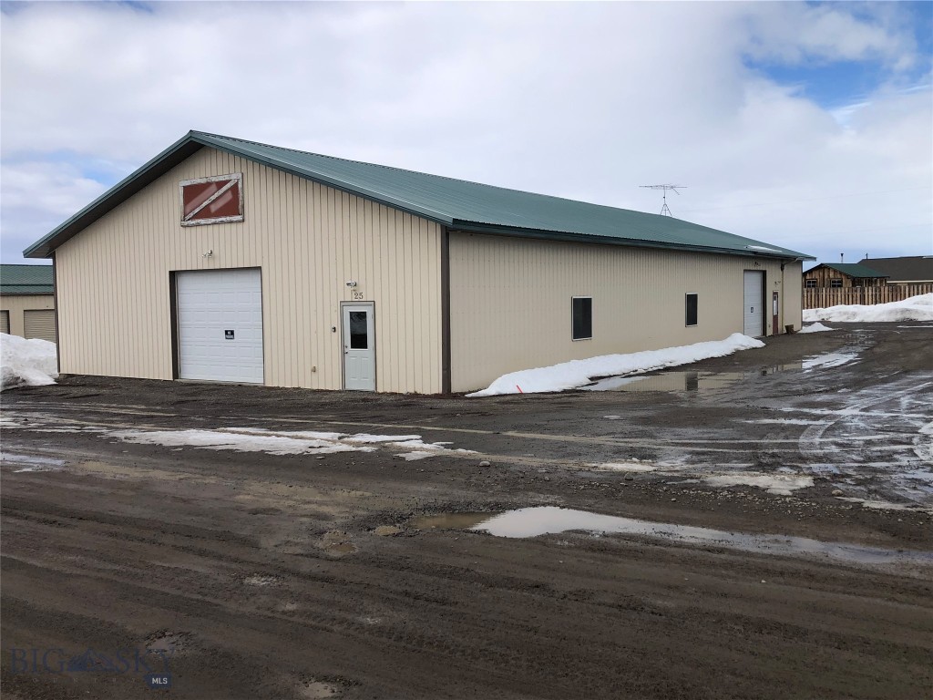 25 Wheeler Mountain Way Property Photo