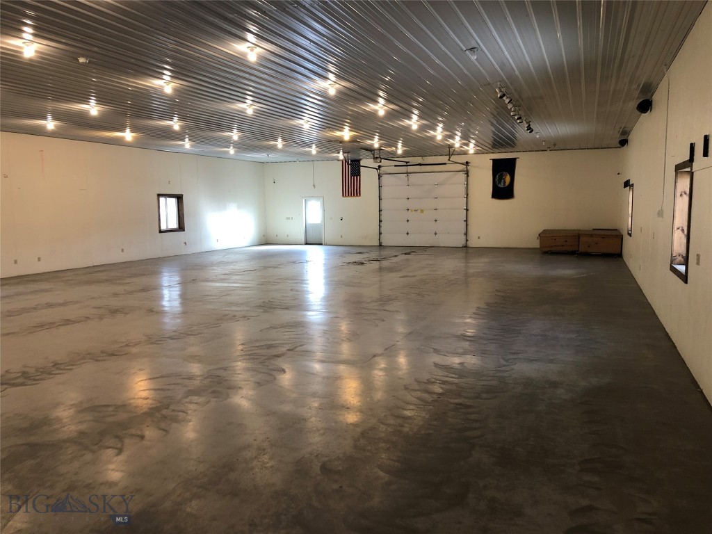 25 Wheeler Mountain Way Property Photo 8