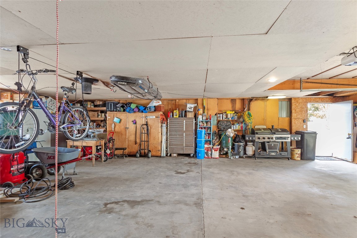 2700 Fairmont Property Photo 49