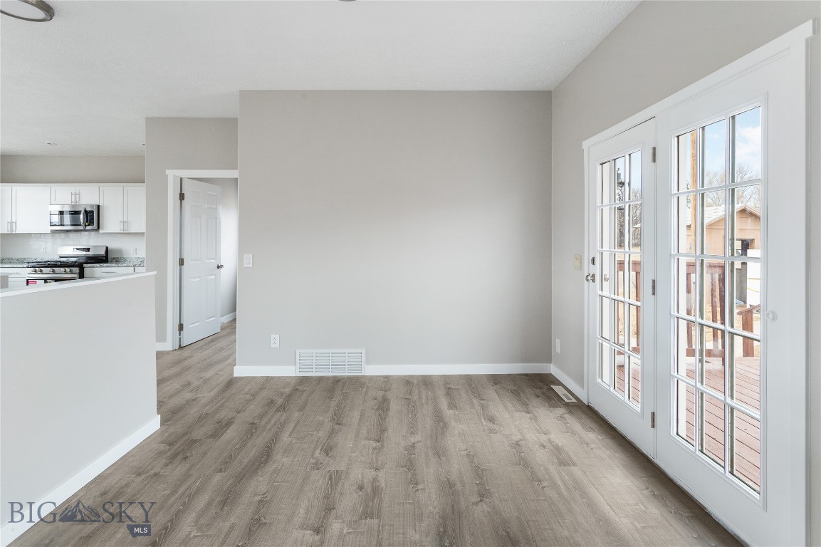 131 Yellowstone Trail Property Photo 6