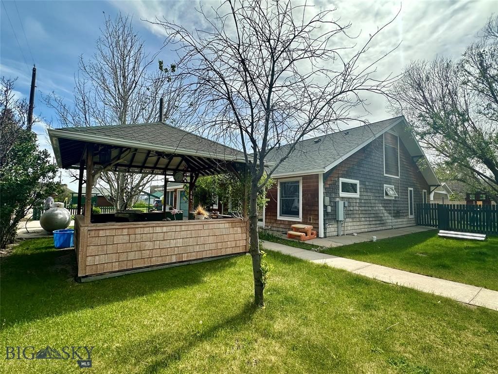 308 E Wheeler Street Property Photo 13