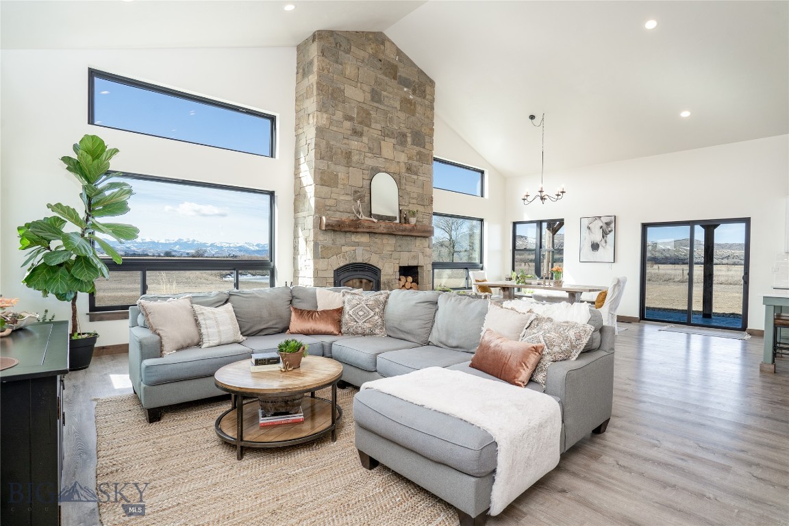 18287 Haasakker Road Property Photo 4