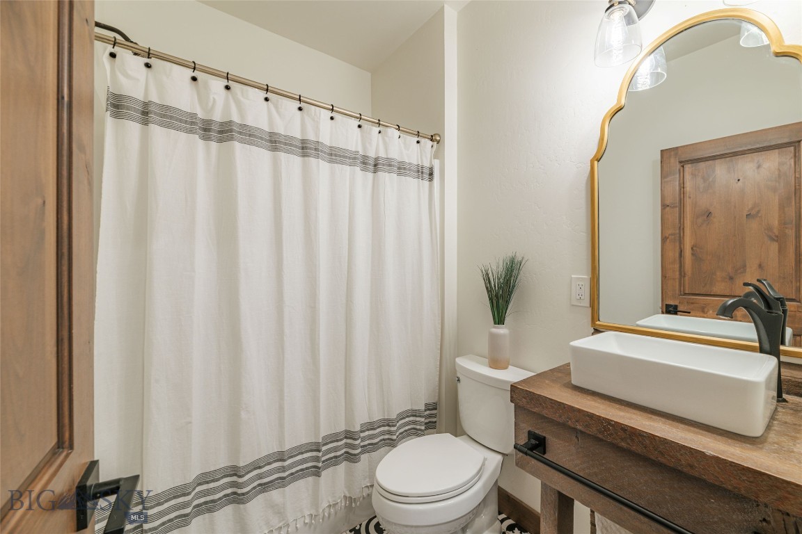 18287 Haasakker Road Property Photo 18