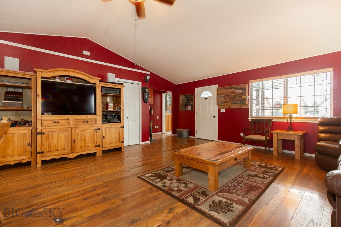 91 Painted Pony Drive Property Photo 25