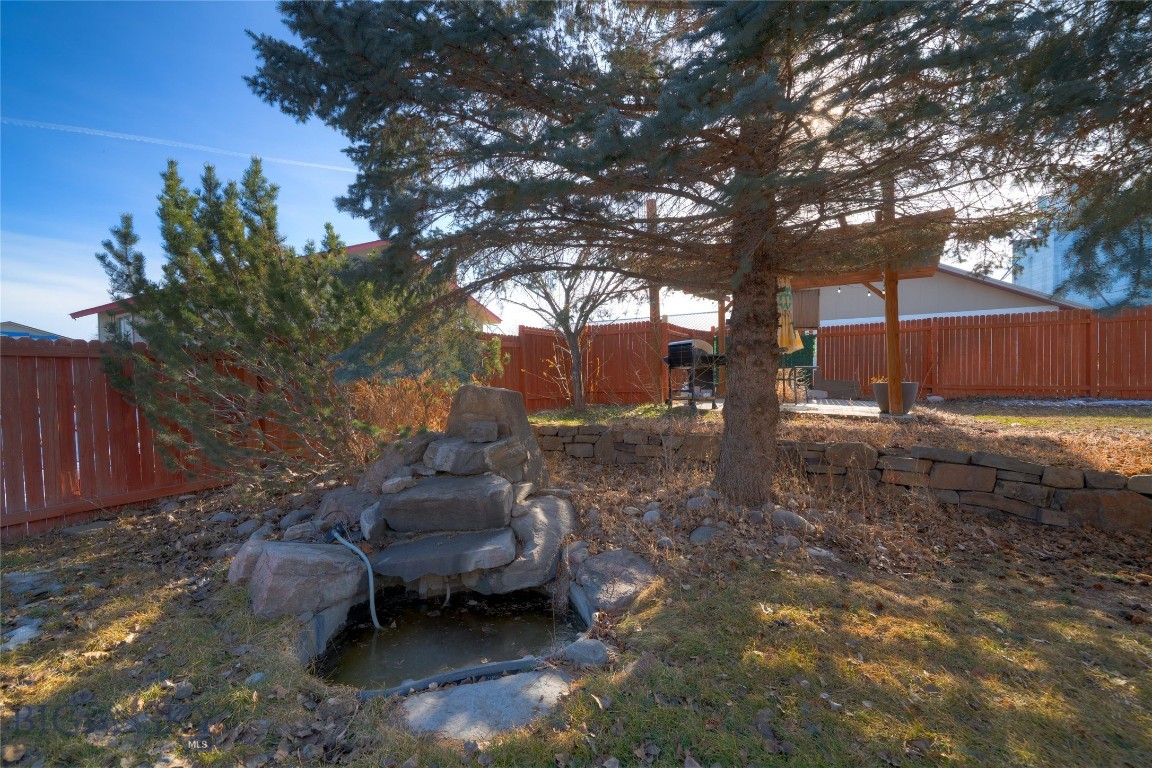11 W Front St. Property Photo 35