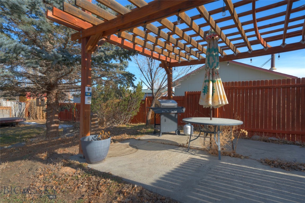 11 W Front St. Property Photo 36