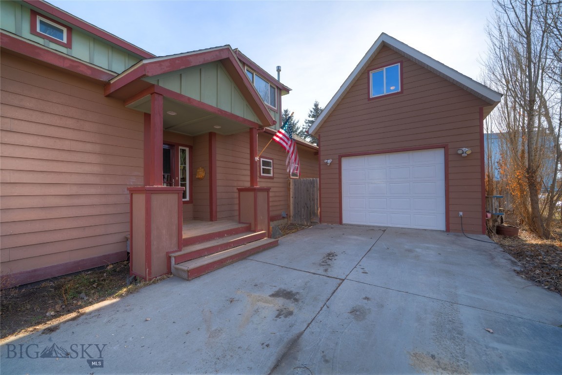 11 W Front St. Property Photo 40