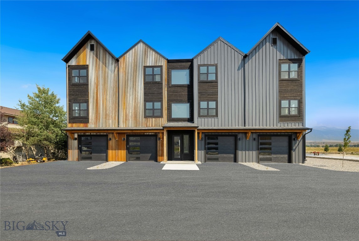 450 Loomis Way B Property Photo 2